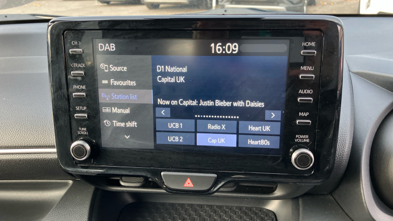 Toyota Yaris 1.5 Hybrid Design 5dr CVT Hybrid Hatchback